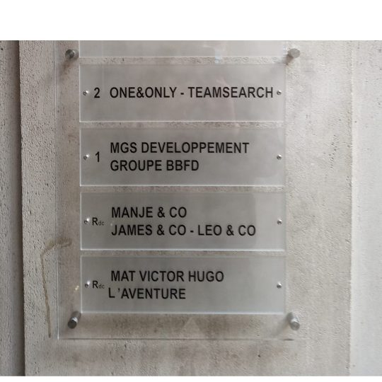 totem entrée personnalisé